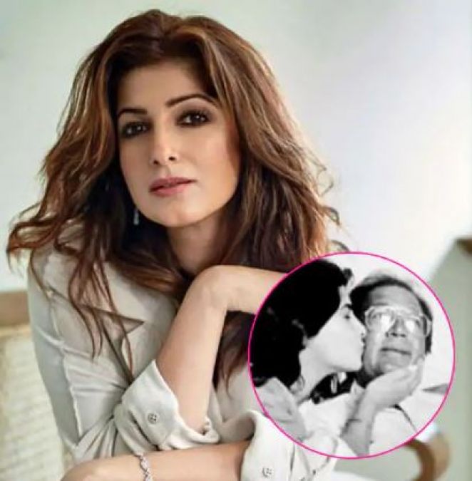 Twinkle Khanna remembers her father on death anniversary, shares photo