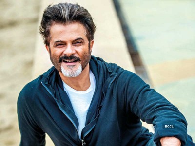 Anil Kapoor alone after daughters' wedding, shares emotional post
