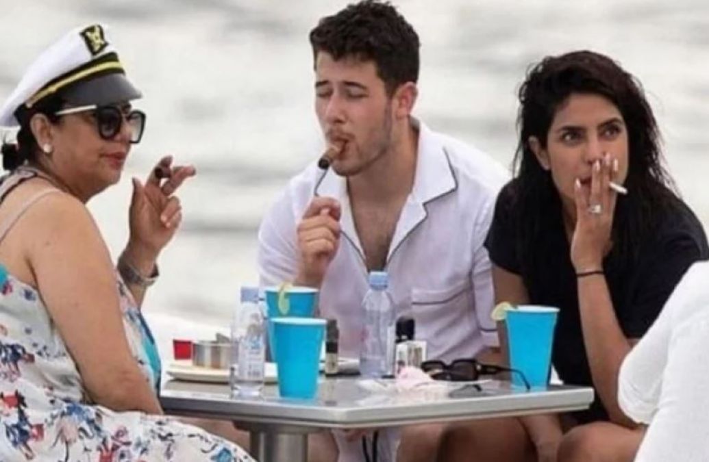 Priyanka Chopra looked very angry after smoking a cigarette, seen this thing in her hand