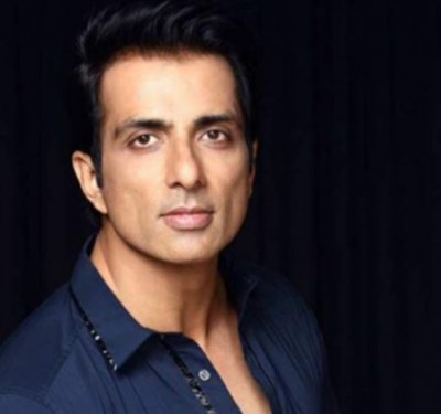 Sonu Sood gave funny answer to the person asking to help him with internet speed