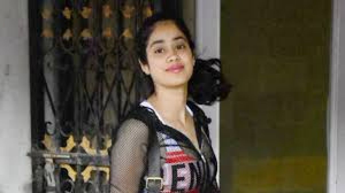 Janhvi Kapoor to gain weight for Kargil Girl after losing 10kg