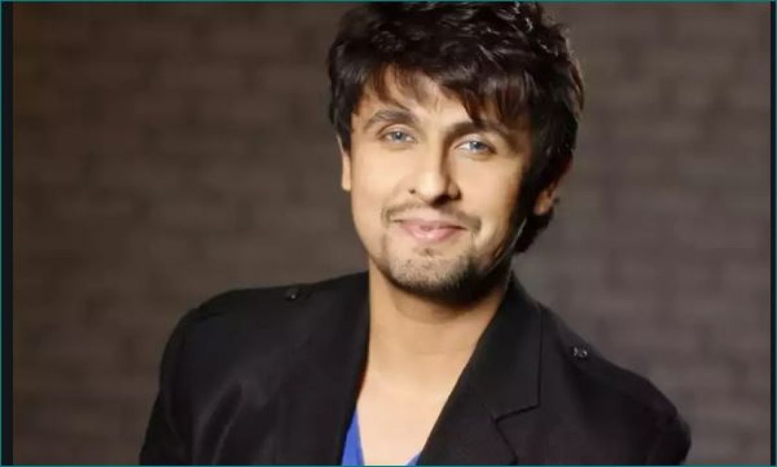 Sonu Nigam had shaved his head after being surrounded by controversy