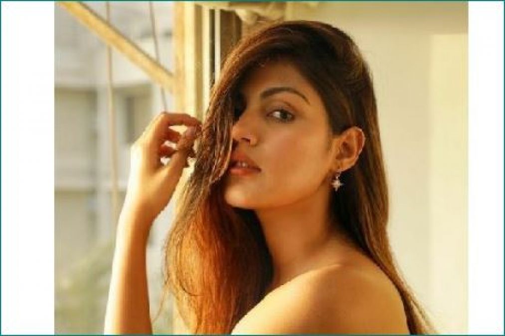 Sushant suicide case: Bihar police did not find Rhea Chakraborty at her home