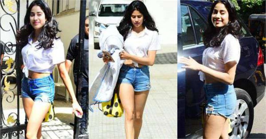 Janhavi Kapoor spotted wearing shorts outside Dharma Production's Office!