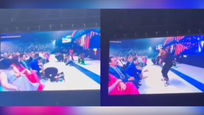 Honey Singh suddenly falls at AR Rahman's feet by singing, video goes viral
