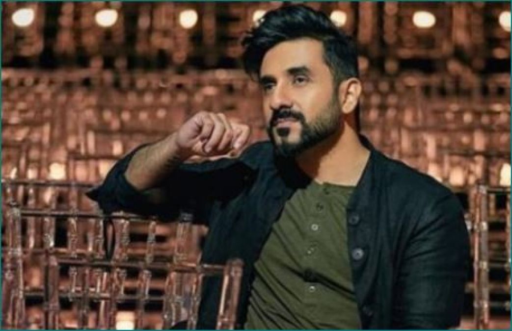 People offer money to Vir Das to mock Islam and its prophet as he mocks Hinduism