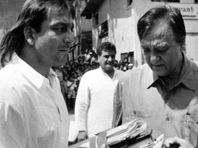 Sunil Dutt works as conductor to RJ in the bus, the first salary was Rs 25