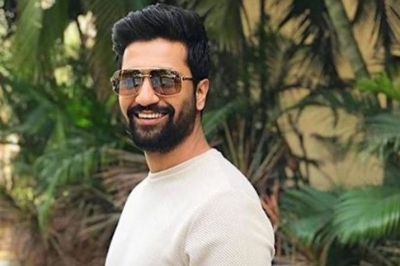 Vicky Kaushal to star in the remake of this Tamil Film!