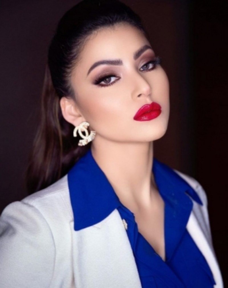 VIDEO: Urvashi Rautela got punched in stomach by man, actress suffer