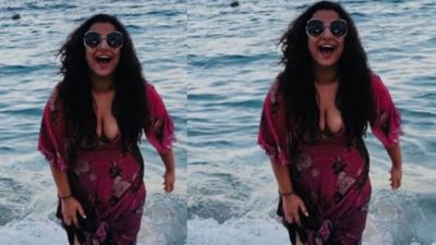 See Picture: Vidya Balan shows her Cleavage very clearly!