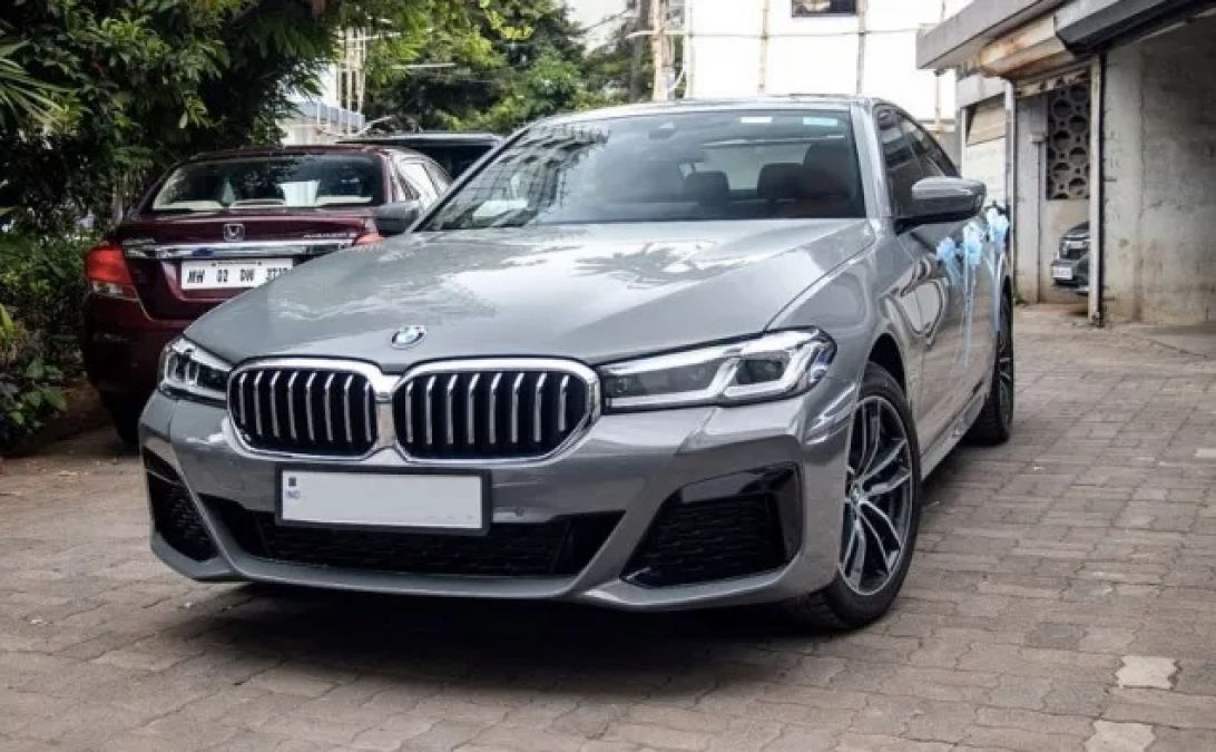 Waheeda Rehman brought home a new series of this car