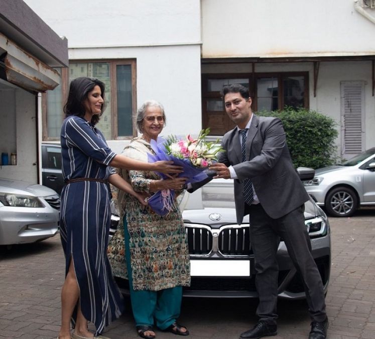 Waheeda Rehman brought home a new series of this car