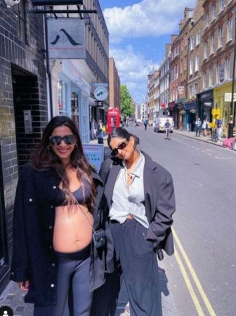 Sonam seen flaunting her baby bump, gets trolled