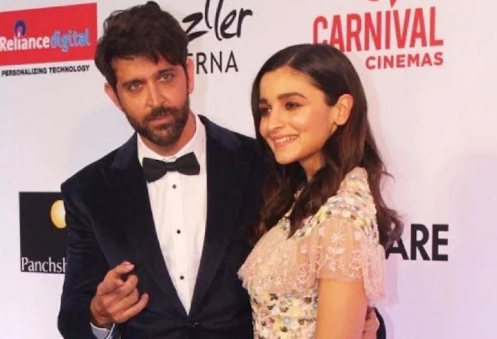 Alia Bhatt is hard to recognise, old photo with Hrithik goes viral!