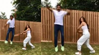 VIDEO: Deepika is seen thrashing Ranveer with a cricket bat in a funny way!