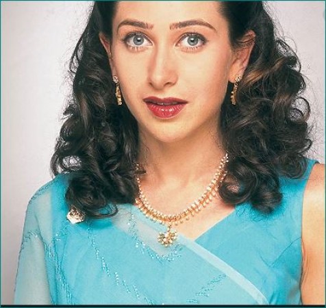 Karisma Kapoor wears a cheap t-shirt, your mind will blow after knowing the price