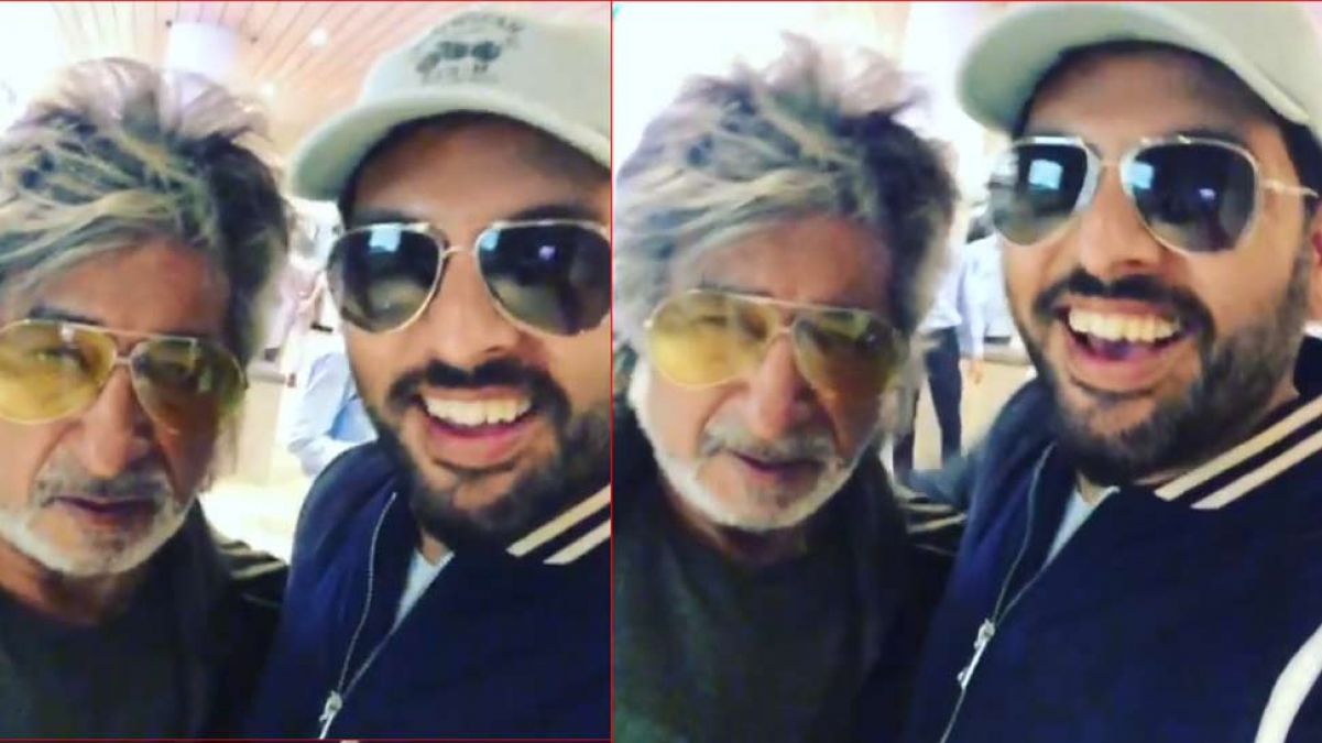 VIDEO : जब एयरपोर्ट पर मिलें शक्ति कपूर और युवराज सिंह, फेमस डायलॉग वायरल