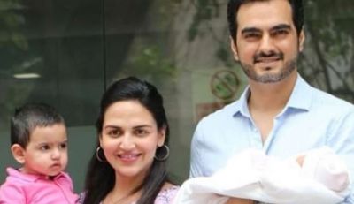 The first photo of Esha's newborn daughter surfaced, see here!
