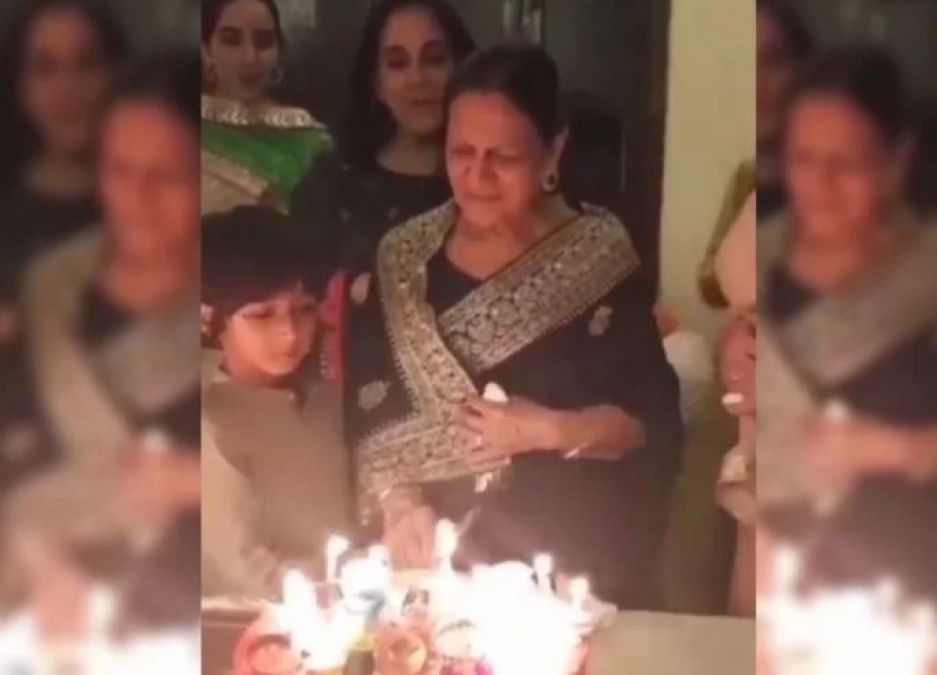 85 साल की हुईं आमिर की माँ, सुपरस्टार के छोटे बेटे आजाद ने गाया गाना