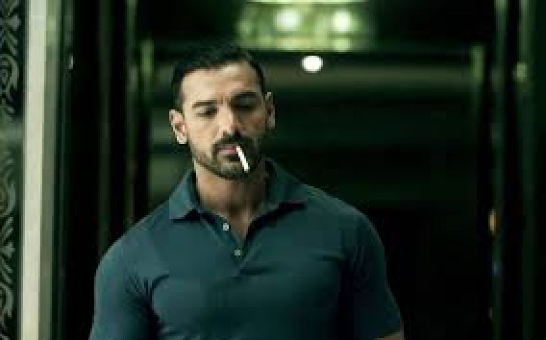 John Abraham to appear in Hindi remake of  this South Superstar's hit film