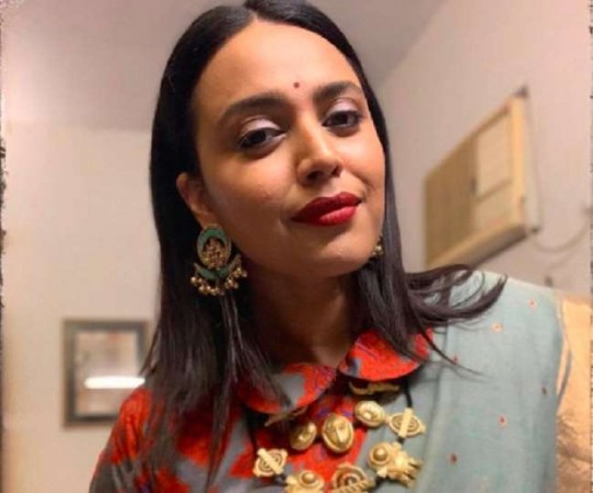 Swara Bhaskar once again in trouble for her frank style, trolled by users