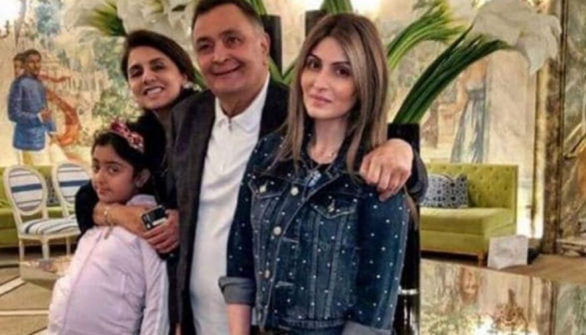 Father's Day: Riddhima meets Father Rishi Kapoor in America, check out pic here