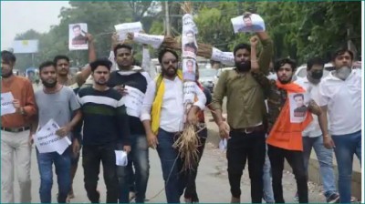 People took to streets in Patna, effigies of Salman Khan-Karan Johar burnt