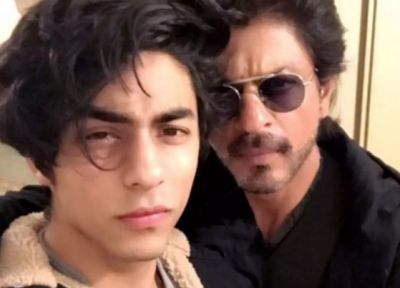 SRK's son Aryan khan to make Bollywood debut with his father