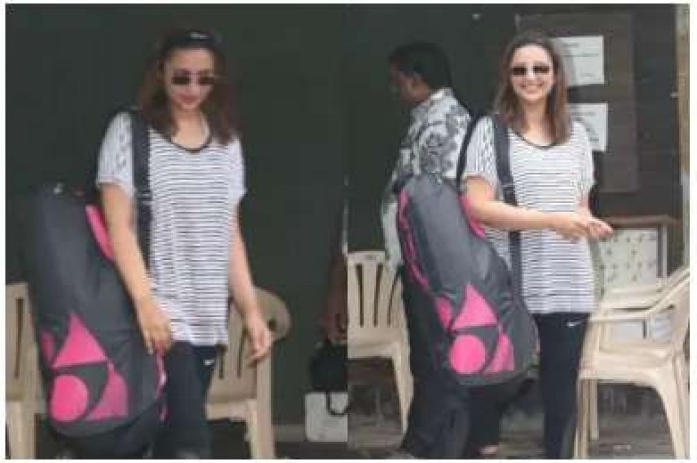 Parineeti Chopra spotted outside the gym, see photos!