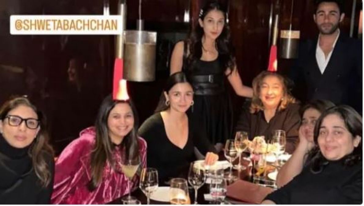 Alia enjoys dinner with in-laws, pictures go viral