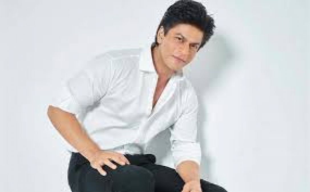 After Zero flopped badly, Shah Rukh kept himself busy