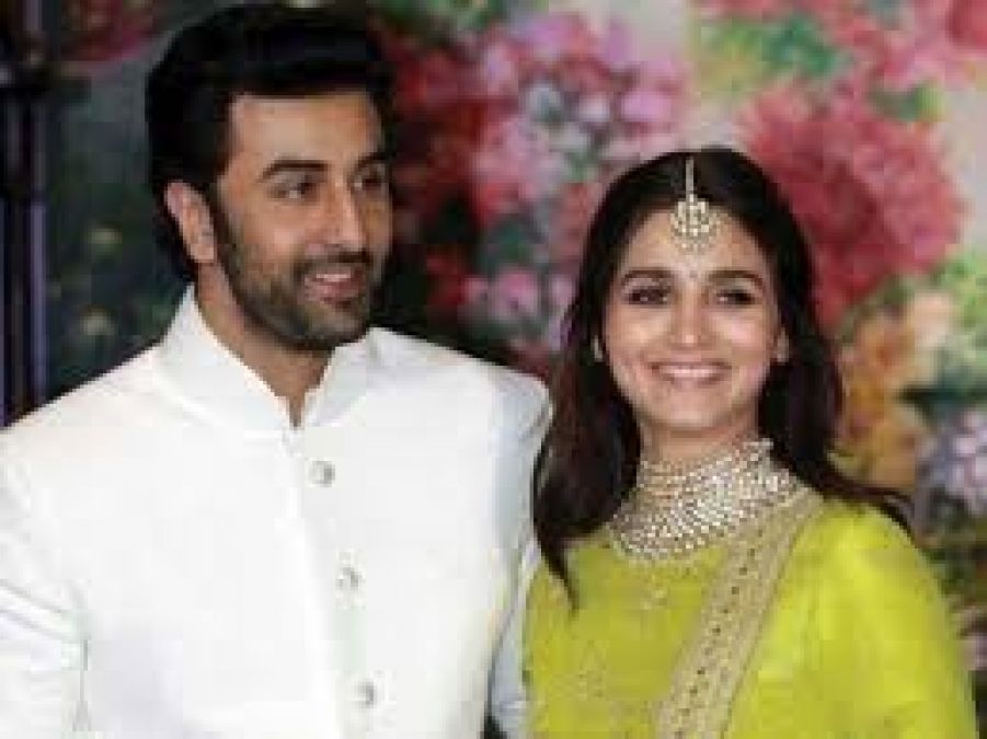 OMG! Did just Alia reveal about her relationship with Ranbir Kapoor?