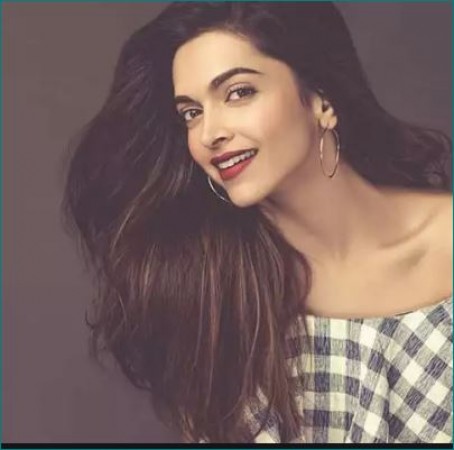 Deepika scolds Paparazzi for posting Sushant Singh Rajput's videos and monetise it