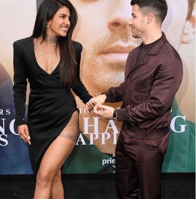 Priyanka commented on this photo of her rockstar husband; see!