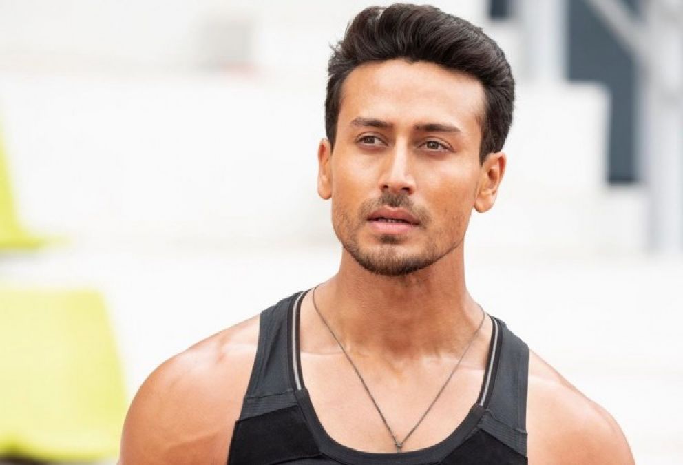 I want my father to be known as Tiger's father: Tiger Shroff