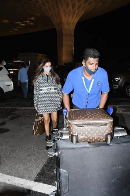 Lovebirds leave for vacation ahead of Arjun's birthday
