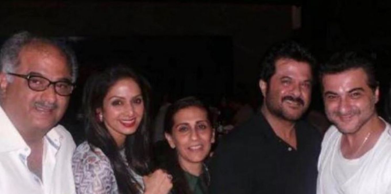 Anil Kapoor's wife shares photo with Sridevi, Fans get emotional