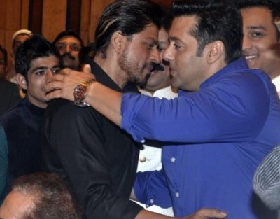 'Who is the elder brother of the two of us', what did Shahrukh say about Salman?
