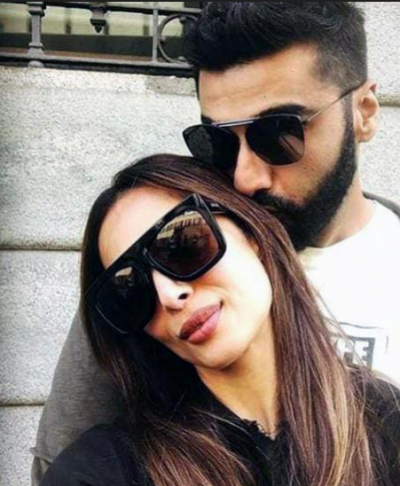 Girlfriend Malaika Arora calls Arjun Kapoor as her sunshine