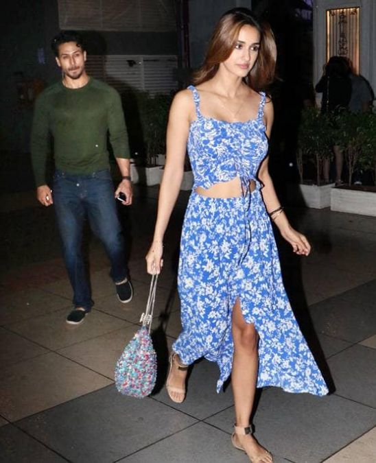 So still Disha-tiger are together! Here's a simultaneous look