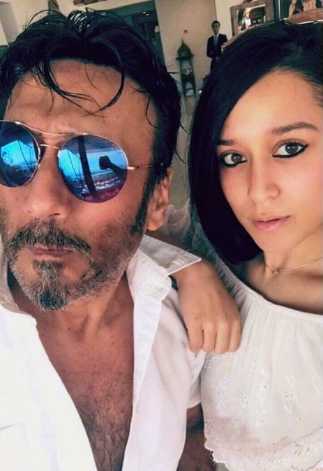 Jackie Shroff's daughter Krishna to be seen in music video soon, see beutiful pics