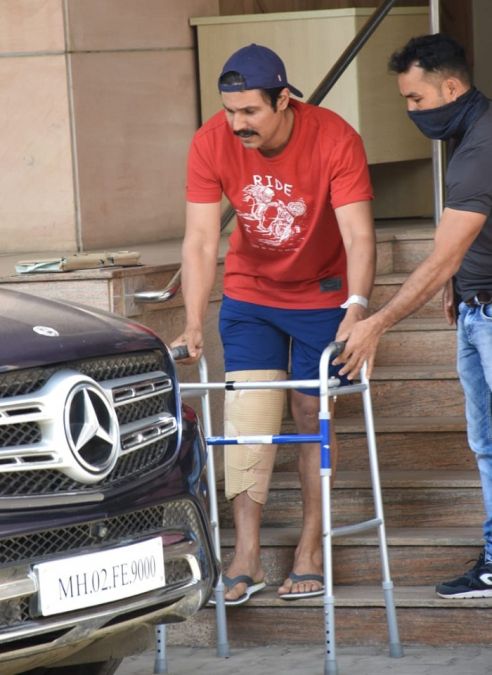 Randeep Hooda discharged from hospital, admitted due to this