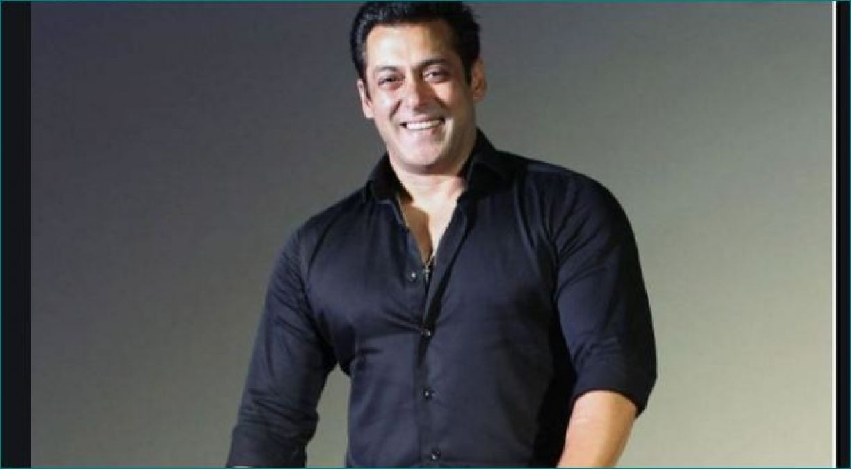 Salman Khan charges huge payment for new phone Ad shoot