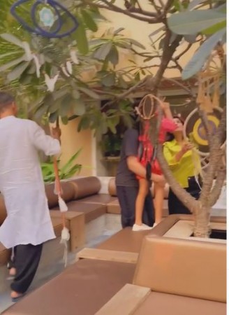 Akshay Kumar decorates Garden with kids and wife, video went viral