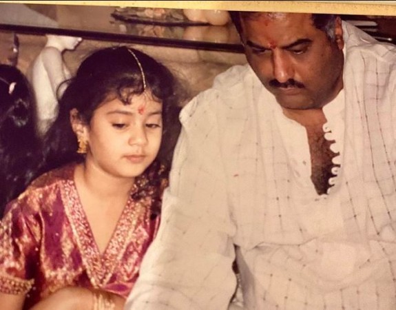 Father writes an emotional note on Janhvi Kapoor's birthday