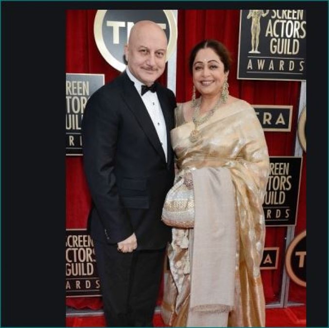 Anupam Kher was expelled from very first film after struggling all day-night