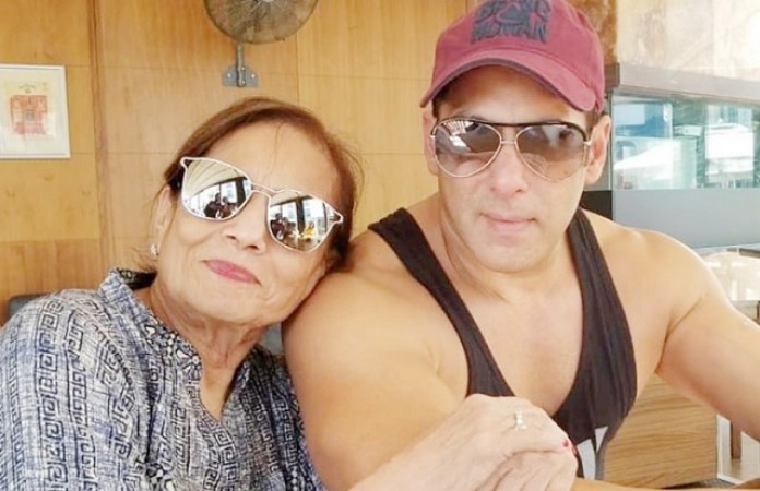 On Women's Day, Salman gave a special message by making a painting