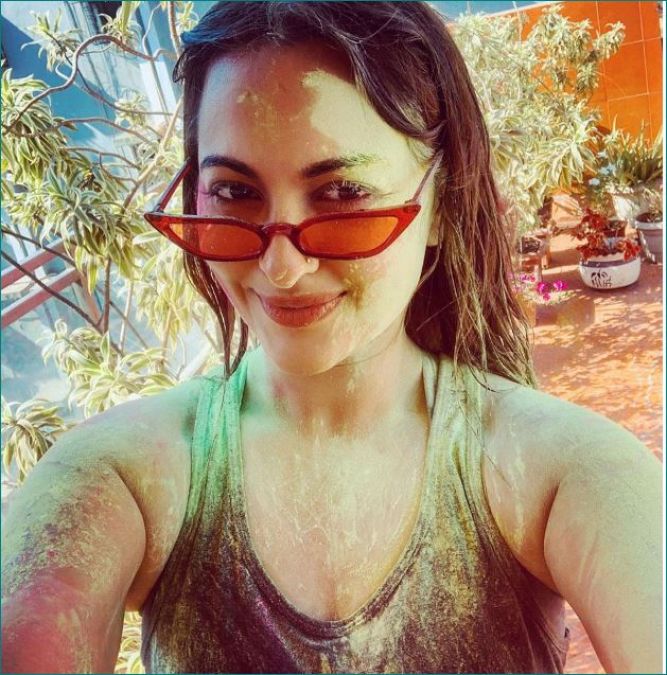 From Priyanka to Soha Ali Khan, see pictures of everyone's Holi celebrations