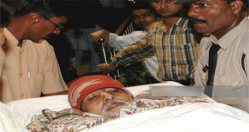 जोधपुर में शूटिंग के दौरान बिग बी पड़े बीमार, डॉक्टर की टीम हुई रवाना