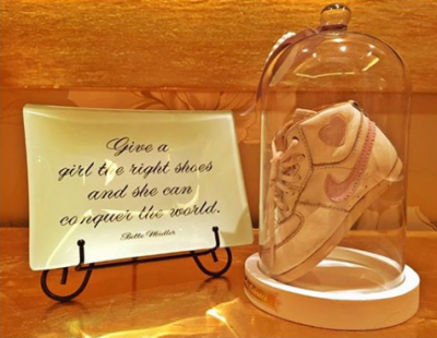 दीपिका ने पोस्ट की उनके पहले जूते की पिक